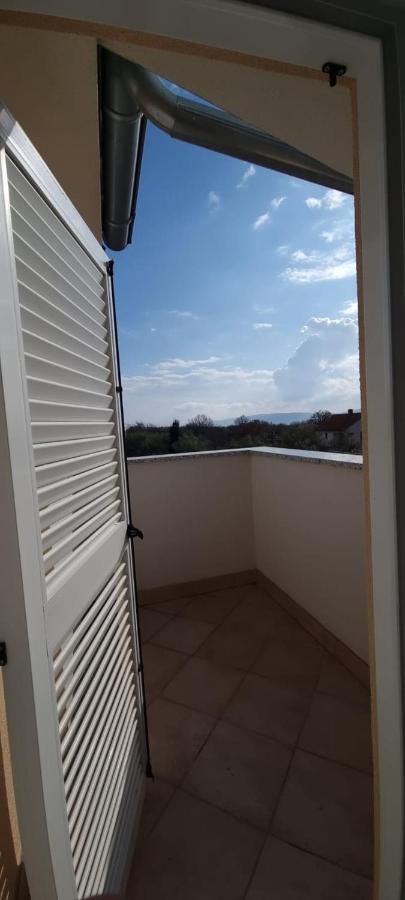 Apartmani Lanterna Krk Town Εξωτερικό φωτογραφία